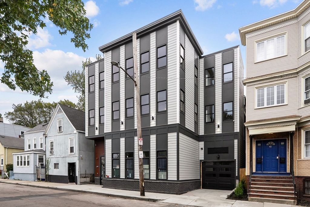 47 Condor 203A, Boston, MA 02128
