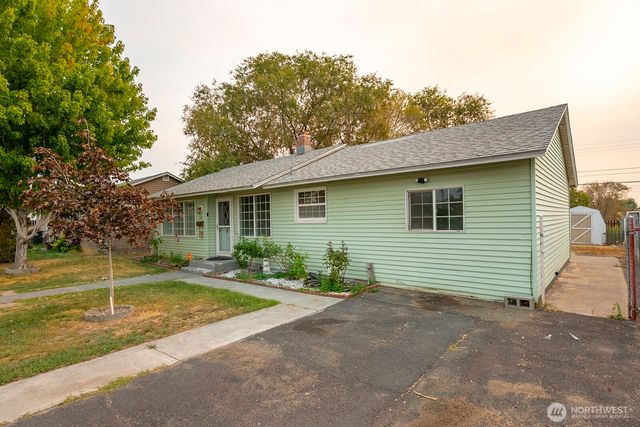 525 N Dune Road, Moses Lake, WA 98837