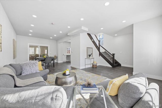 4486 Seyburn Street, Detroit, MI 48214