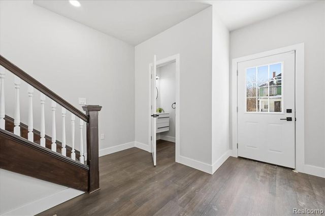 4486 Seyburn Street, Detroit, MI 48214