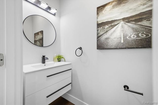 4486 Seyburn Street, Detroit, MI 48214