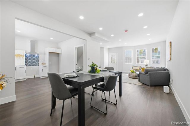 4486 Seyburn Street, Detroit, MI 48214