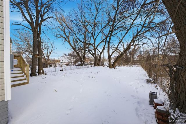 4486 Seyburn Street, Detroit, MI 48214