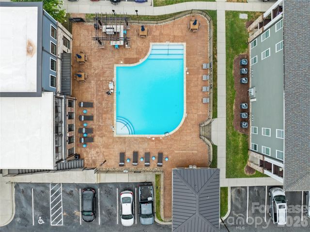 118 Steam Engine Drive 201, Mooresville, NC 28115