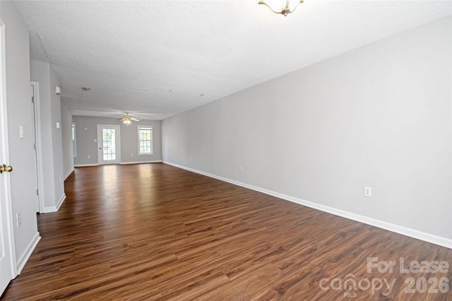 118 Steam Engine Drive 201, Mooresville, NC 28115