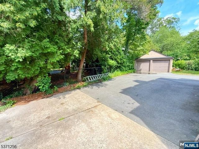 166 Washington Place, Ridgewood, NJ 07450