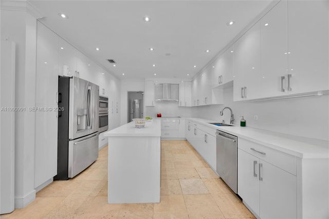 6200 Granada Blvd, Coral Gables, FL 33146