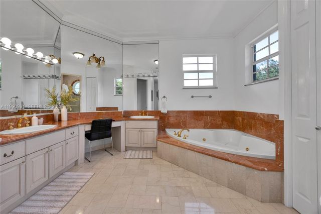 6200 Granada Blvd, Coral Gables, FL 33146