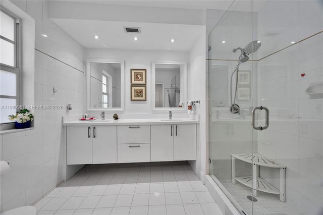 6200 Granada Blvd, Coral Gables, FL 33146