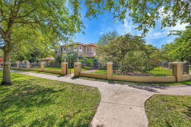 6200 Granada Blvd, Coral Gables, FL 33146