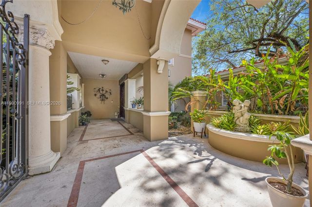 6200 Granada Blvd, Coral Gables, FL 33146