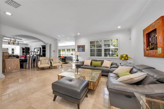 6200 Granada Blvd, Coral Gables, FL 33146