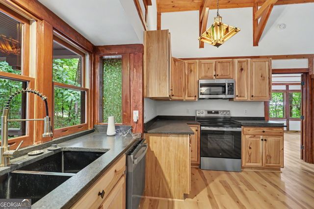996 Crestview Drive, Otto, NC 28763
