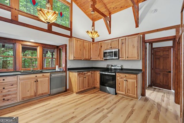 996 Crestview Drive, Otto, NC 28763