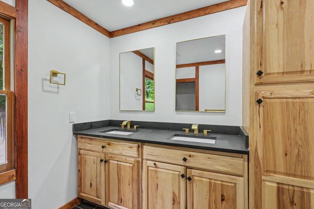 996 Crestview Drive, Otto, NC 28763