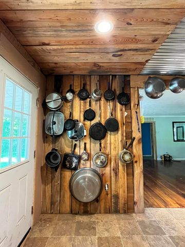 631 Mt Vernon Road, Berea, KY 40403