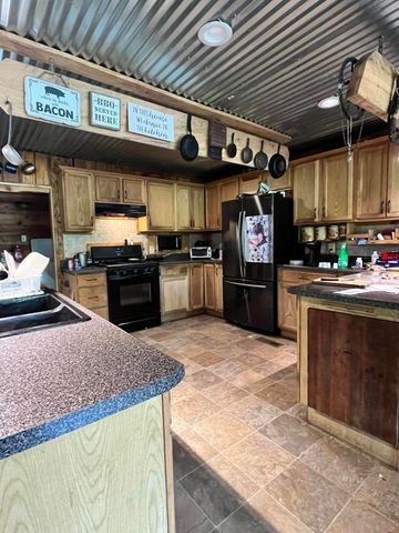 631 Mt Vernon Road, Berea, KY 40403