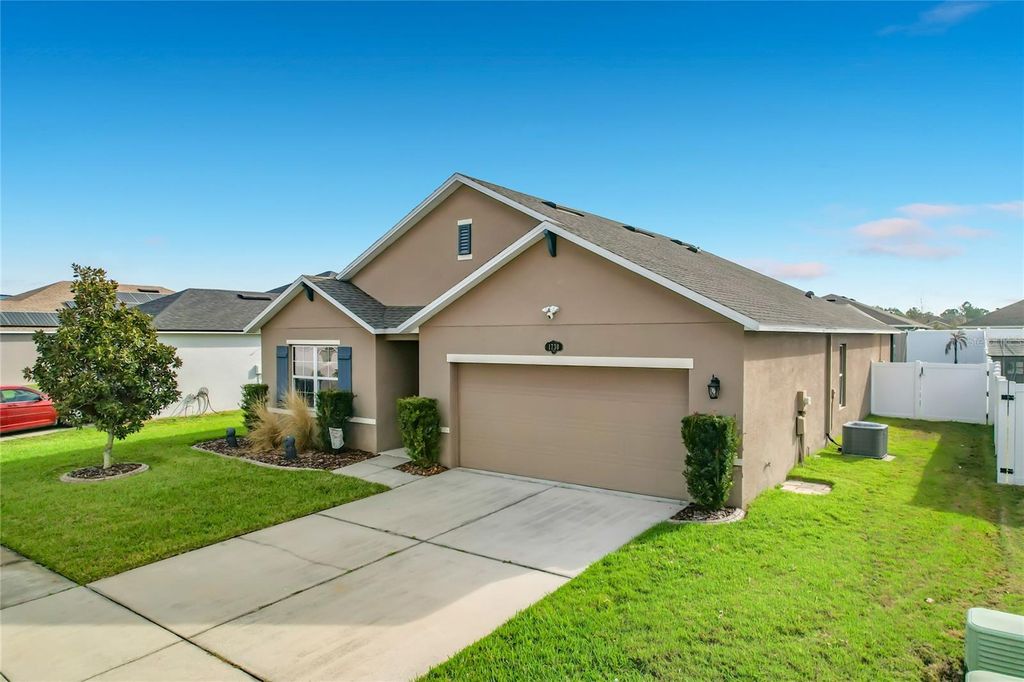 Image 55 of property listing at 1730 VAN GOGH DRIVE, Auburndale, FL 33823