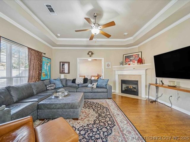 5010 W Birmingham Place, Broken Arrow, OK 74011