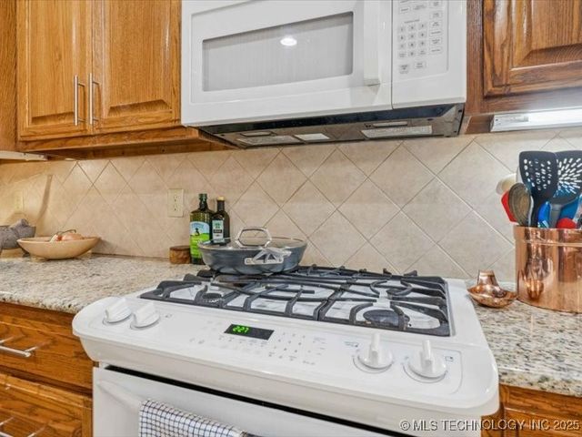 5010 W Birmingham Place, Broken Arrow, OK 74011