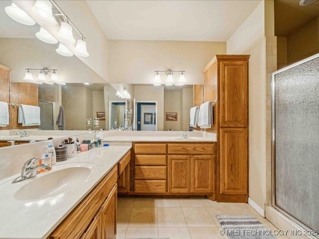 5010 W Birmingham Place, Broken Arrow, OK 74011