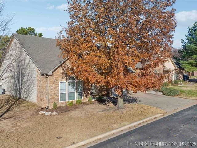 5010 W Birmingham Place, Broken Arrow, OK 74011