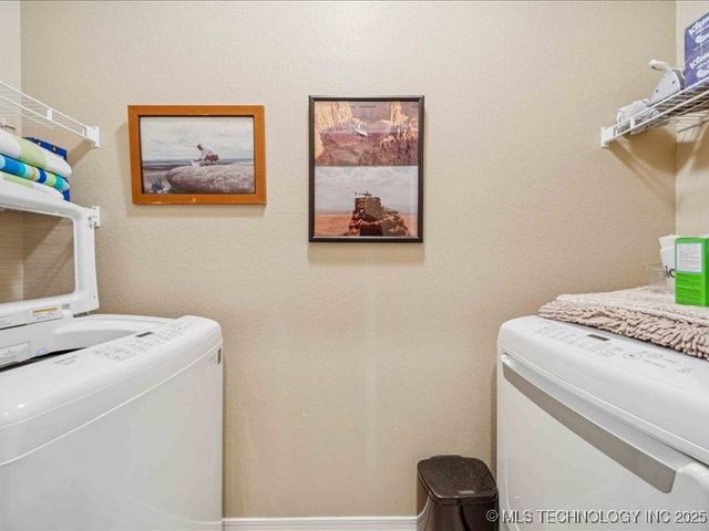 5010 W Birmingham Place, Broken Arrow, OK 74011