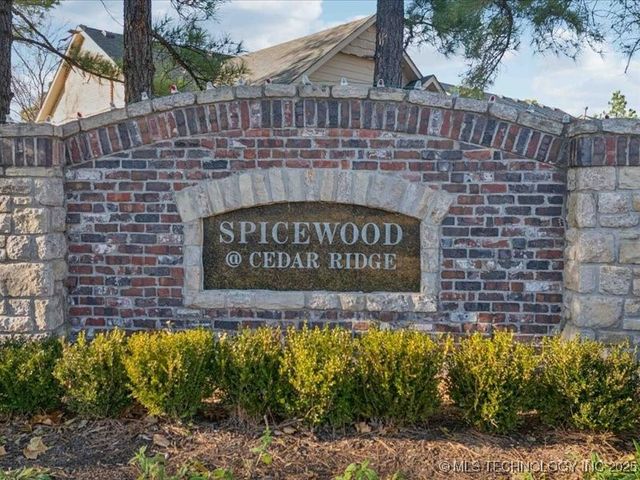 5010 W Birmingham Place, Broken Arrow, OK 74011