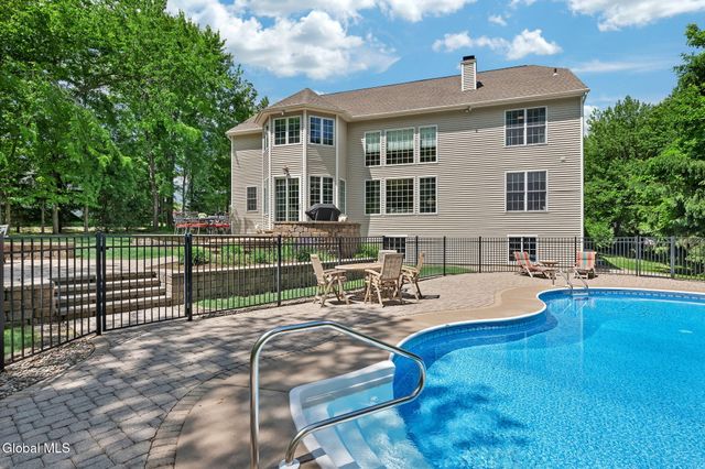 55 Outlook Drive South, Halfmoon, NY 12118
