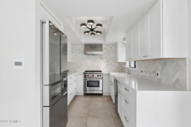 5801 E SURREY Drive, Cave Creek, AZ 85331