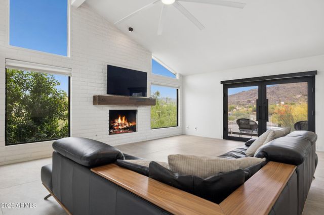 5801 E SURREY Drive, Cave Creek, AZ 85331