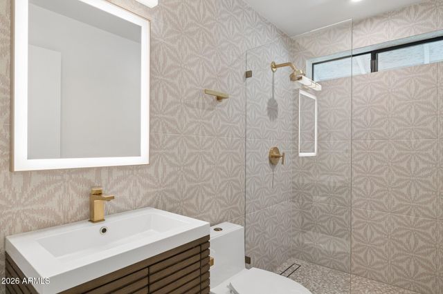 5801 E SURREY Drive, Cave Creek, AZ 85331