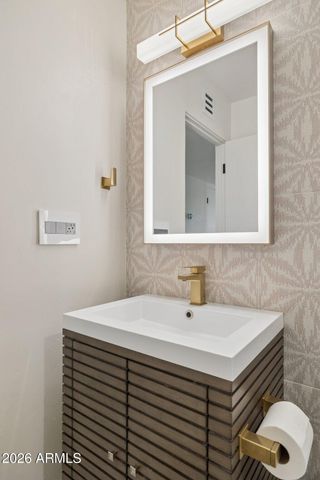 5801 E SURREY Drive, Cave Creek, AZ 85331