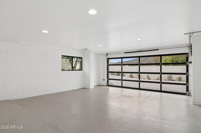 5801 E SURREY Drive, Cave Creek, AZ 85331