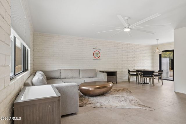 5801 E SURREY Drive, Cave Creek, AZ 85331