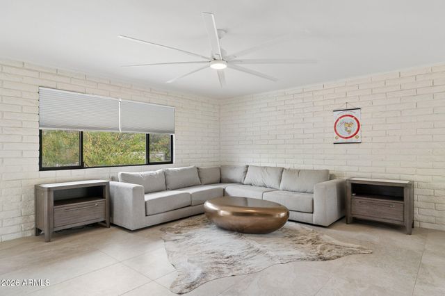 5801 E SURREY Drive, Cave Creek, AZ 85331