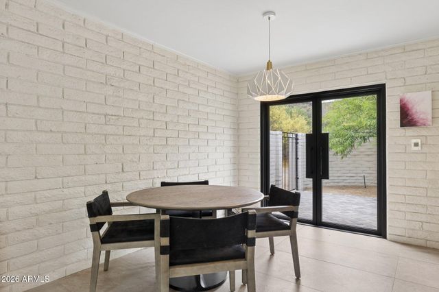 5801 E SURREY Drive, Cave Creek, AZ 85331