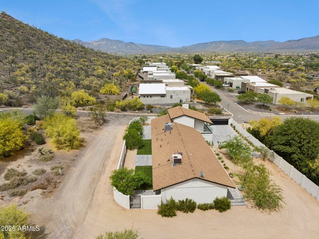 5801 E SURREY Drive, Cave Creek, AZ 85331