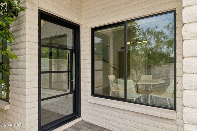 5801 E SURREY Drive, Cave Creek, AZ 85331