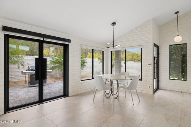 5801 E SURREY Drive, Cave Creek, AZ 85331