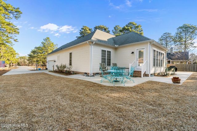 121 Sakonnet Trail, Pinehurst, NC 28374