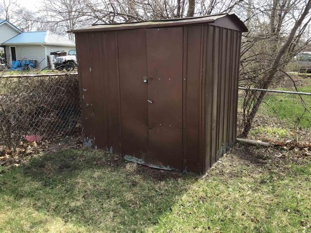 606 N Market Street, Winamac, IN 46996