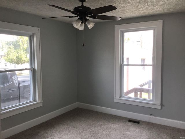 606 N Market Street, Winamac, IN 46996