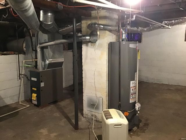 606 N Market Street, Winamac, IN 46996