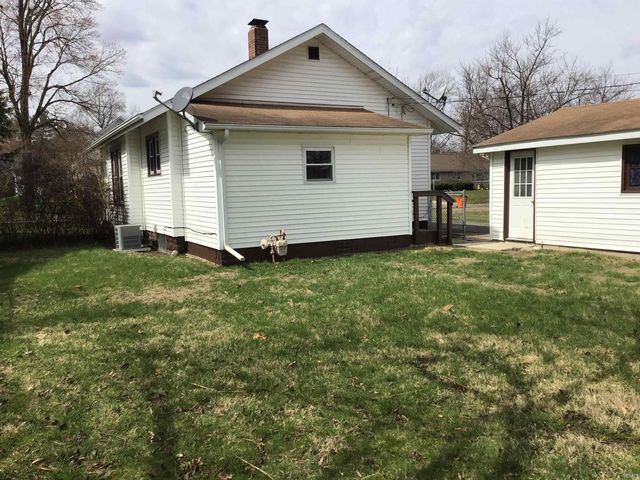 606 N Market Street, Winamac, IN 46996