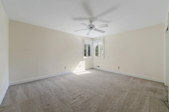 9 FOREST HILL DR, Cherry Hill, NJ 08003