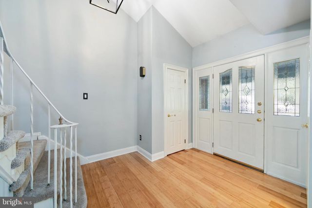 9 FOREST HILL DR, Cherry Hill, NJ 08003