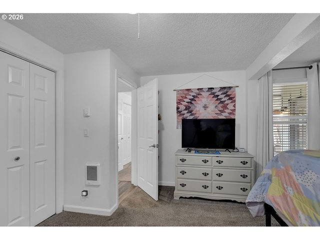 2278 ROSE BLOSSOM Dr, Springfield, OR 97477