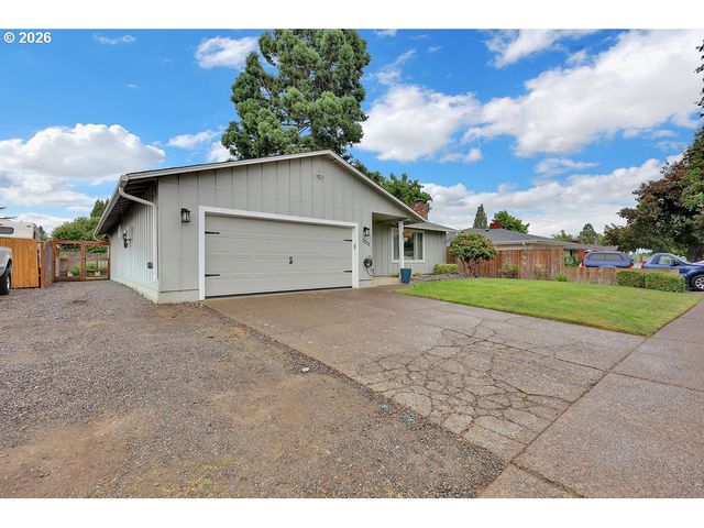 2278 ROSE BLOSSOM Dr, Springfield, OR 97477