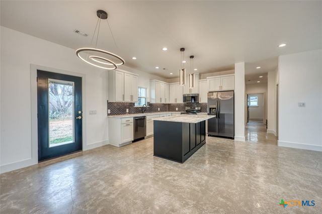 1501 Woodcrest Drive, Granite Shoals, TX 78654